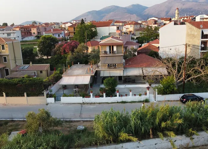 Zados Garden Villa, Nomade *