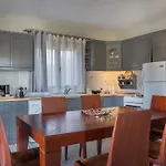 Zados Garden Villa, Nomade * 릭수리