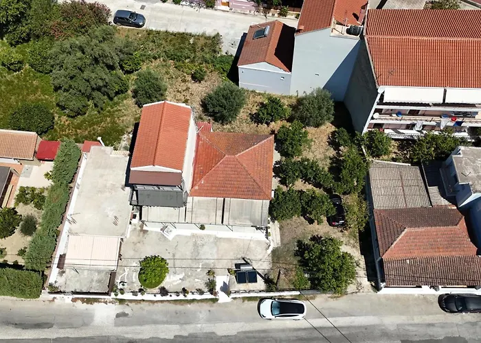 Zados Garden Villa, Nomade