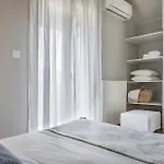 Zados Garden Villa, Nomade アパート